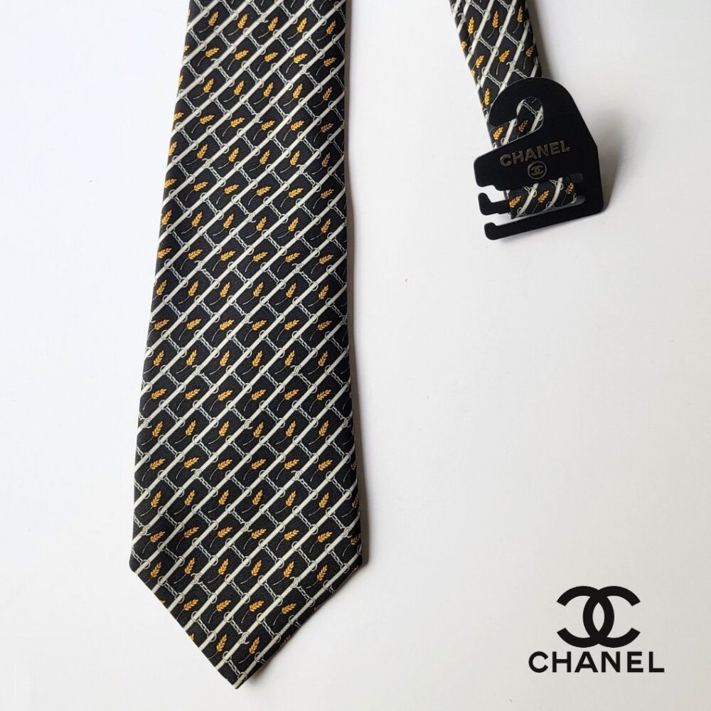 CHANEL Men's Vintage Tie 100% Silk Made in Italy black with yellow wheat pattern